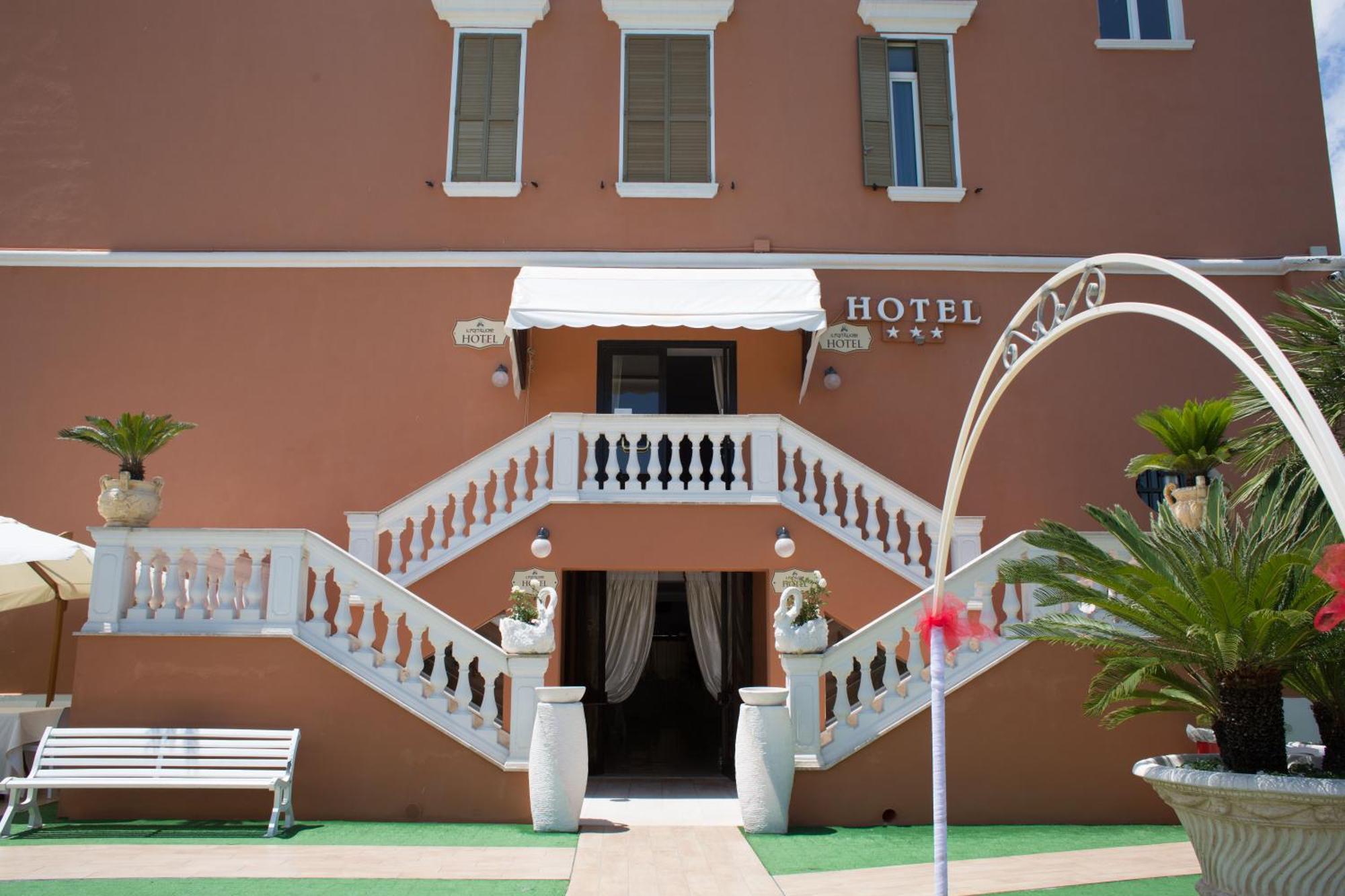 Il Postiglione Hotel - Sala Ricevimenti Minturno Kültér fotó